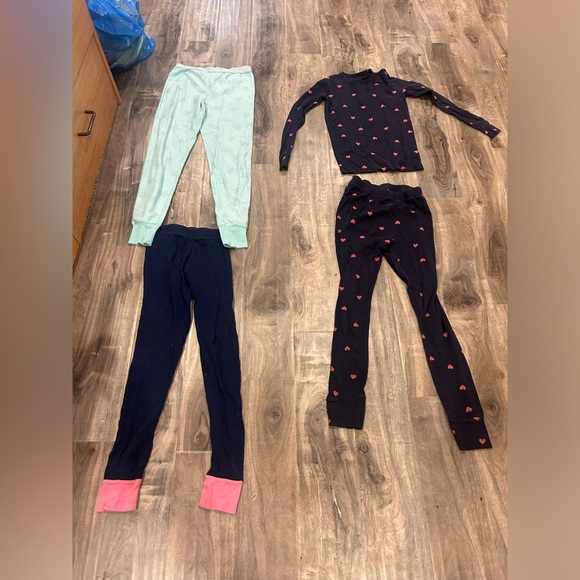 Girls pjs and pj pants, two for one deal - Picture 5 of 7